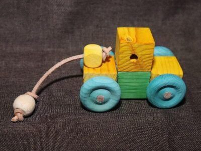 Welli-Auto aus Holz basteln