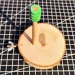 Stab mit Holzperle Stab mit Holzperle