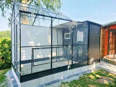 Außenvoliere von Calli-Welli ußenvoliere von Calli-Welli